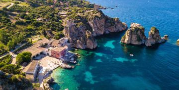 Escursione Riserva dello Zingaro, Faraglioni di Scopello e San Vito Lo Capo in barca